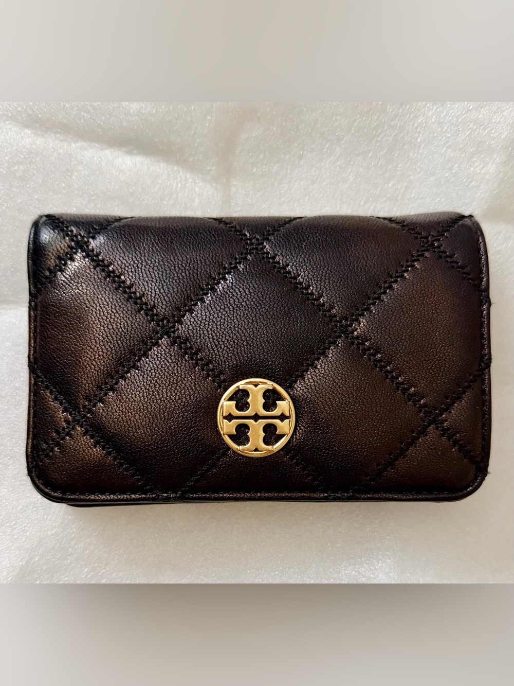 Tory Burch Women’s Willa Medium Wallet